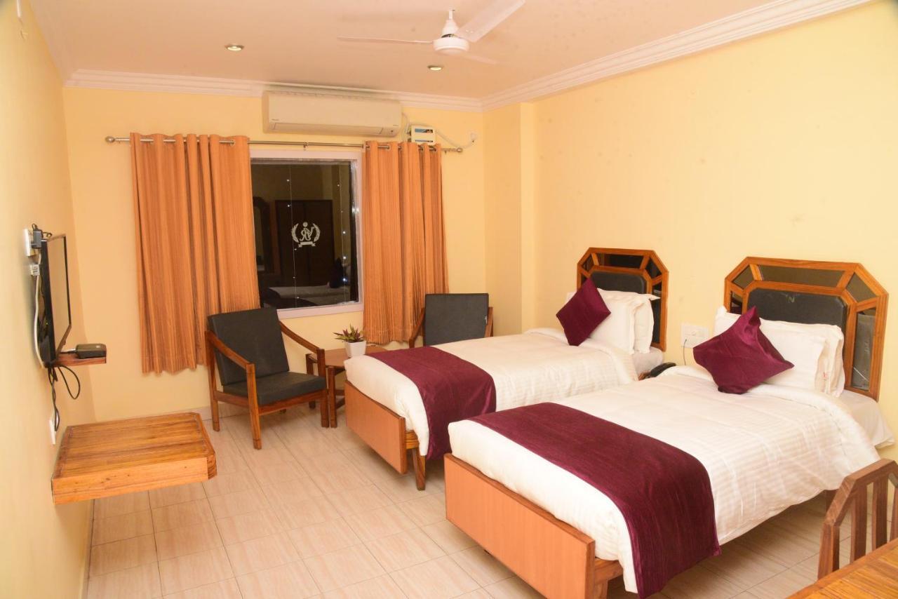 Hotel Vijaya Residency Anakāpalle Buitenkant foto