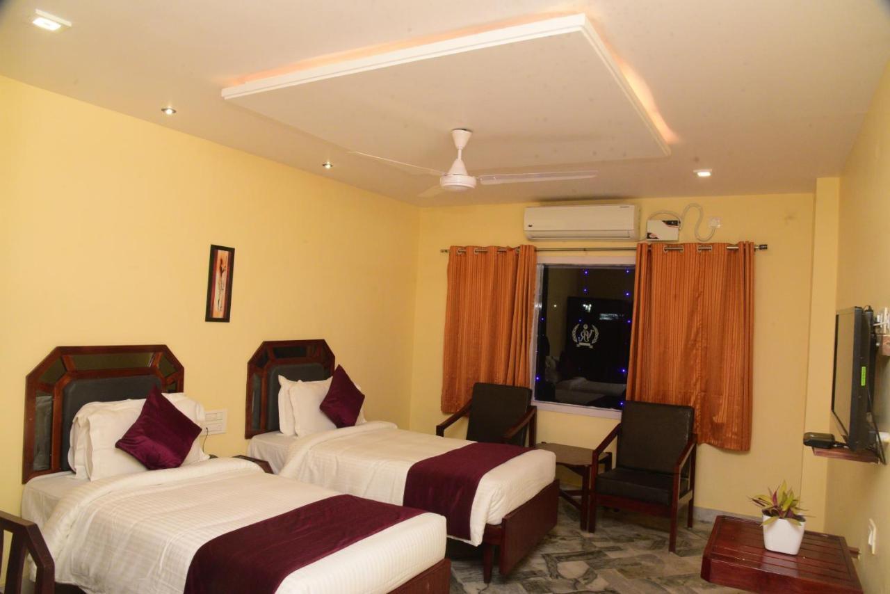 Hotel Vijaya Residency Anakāpalle Buitenkant foto