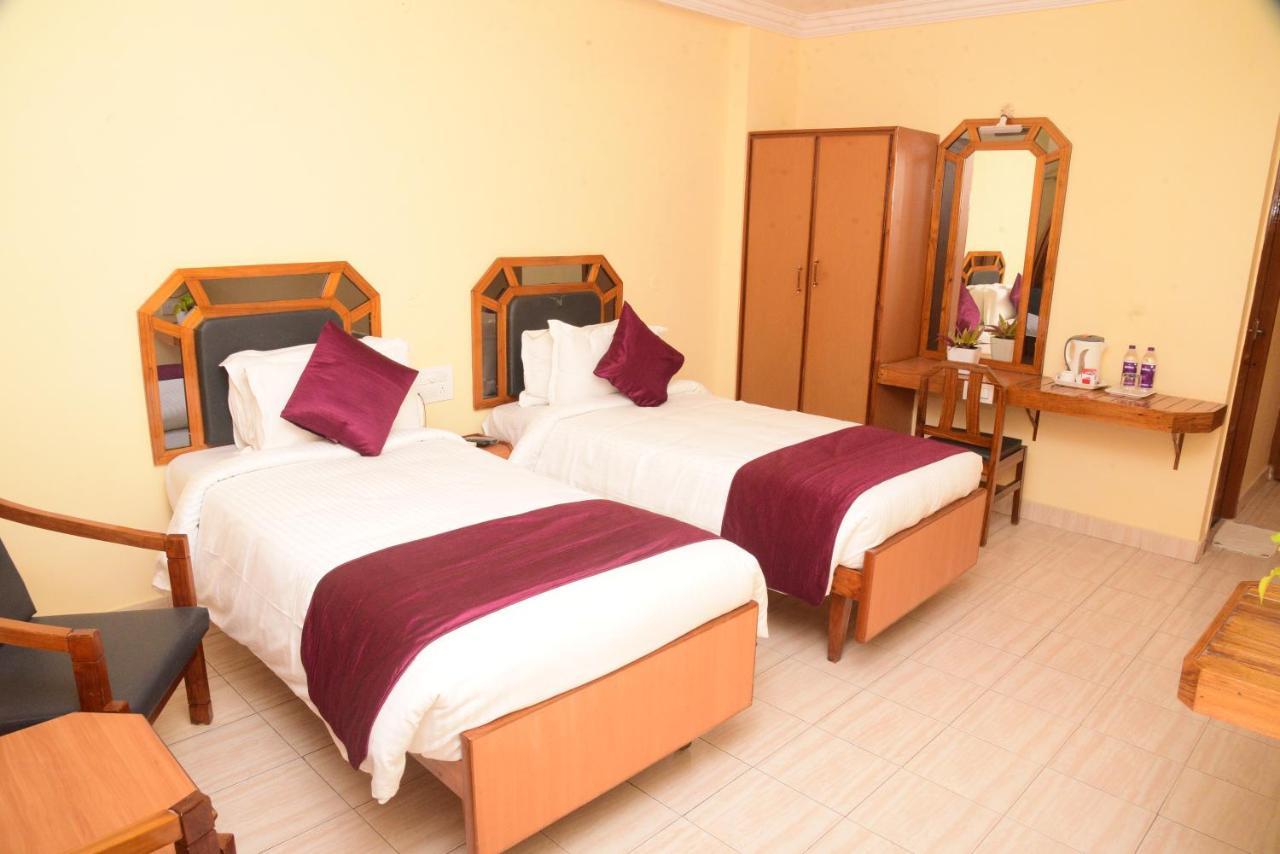 Hotel Vijaya Residency Anakāpalle Buitenkant foto
